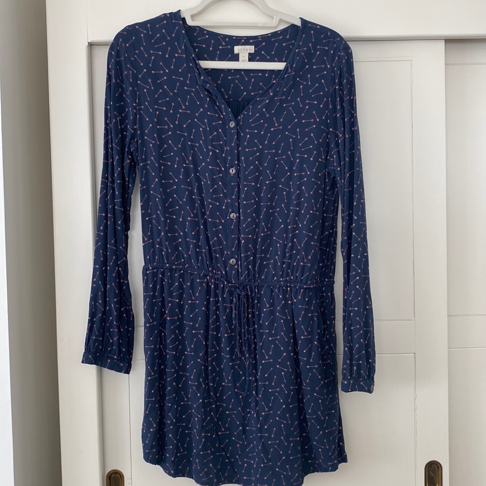 Hinge Arrow Dress With Pockets